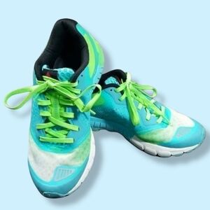 Women's Reebok One Guide Sneakers Size 7